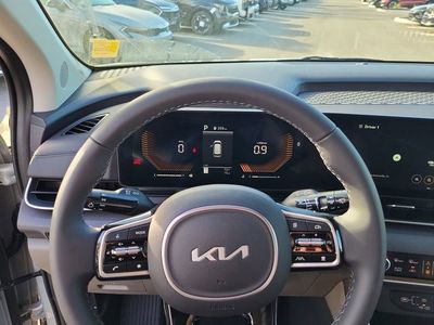 2026 Kia Carnival — photo 13 view
