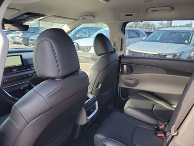 2026 Kia Carnival — photo 25 view