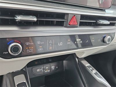 2025 Kia Sorento - Photo 19