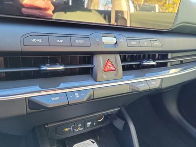 2025 Kia K4 - Photo 17