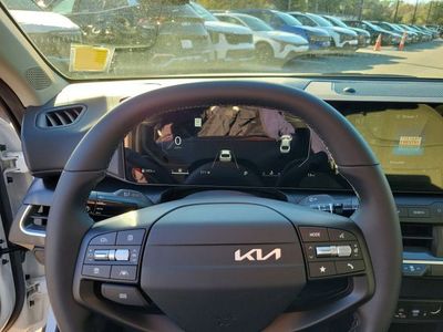2025 Kia K4 - Photo 13
