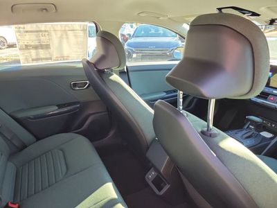 2025 Kia K4 - Photo 26