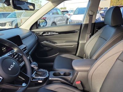2026 Kia Seltos — photo 8 view