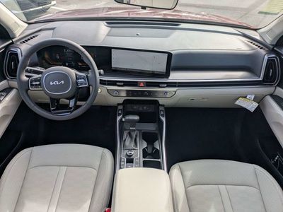 2025 Kia Sorento - Photo 14
