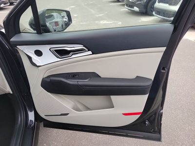 2026 Kia Sportage — photo 34 view