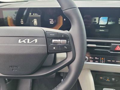2026 Kia Sportage — photo 12 view