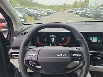 2026 Kia Sportage — photo 13 view