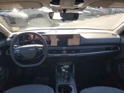 2025 Kia K4 - Photo 21