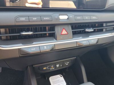 2025 Kia K4 - Photo 17