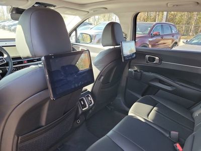 2025 Kia Sorento - Photo 25