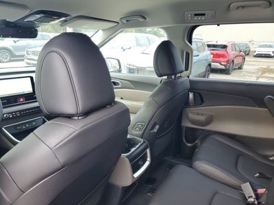 2026 Kia Carnival Hybrid - Photo 25