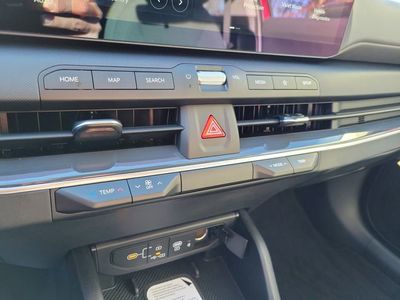 2025 Kia K4 - Photo 17