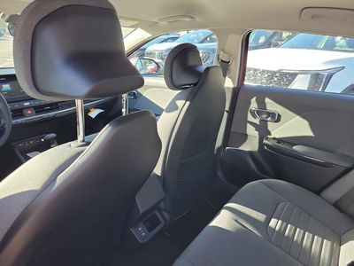 2025 Kia K4 - Photo 23