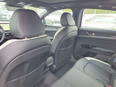 2026 Kia K5 — photo 25 view