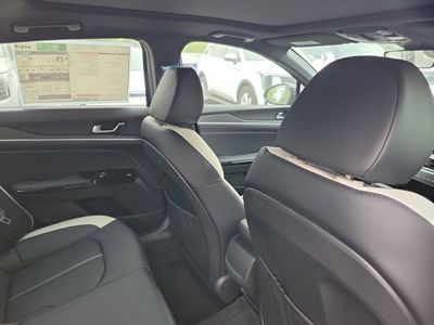 2026 Kia K5 — photo 28 view