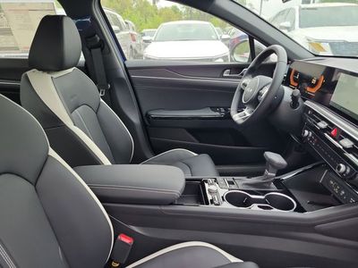 2026 Kia K5 — photo 32 view