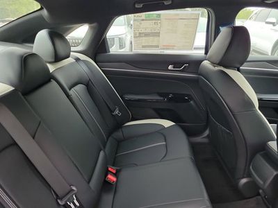 2026 Kia K5 — photo 29 view