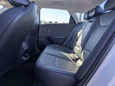 2025 Kia K4 - Photo 11