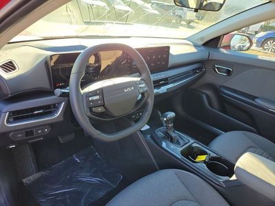 2025 Kia K4 — photo 7 view