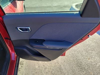 2025 Kia K4 — photo 28 view