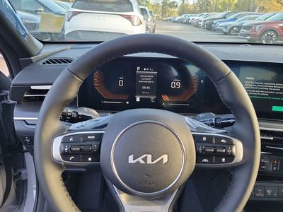 2026 Kia K5 — photo 13 view
