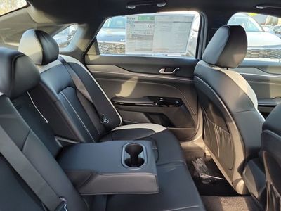 2026 Kia K5 — photo 29 view