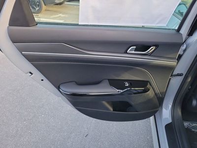 2026 Kia K5 — photo 27 view