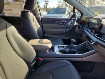 2026 Kia Carnival — photo 34 view