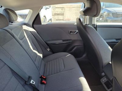 2025 Kia K4 - Photo 27