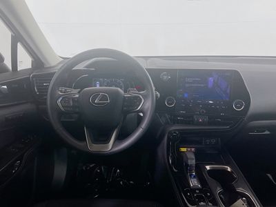 2025 Lexus NX - Photo 17