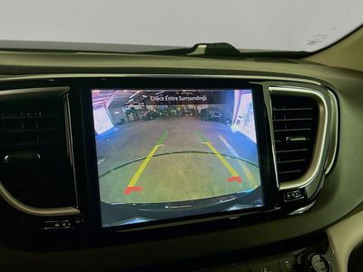 2024 Chrysler Pacifica - Photo 10