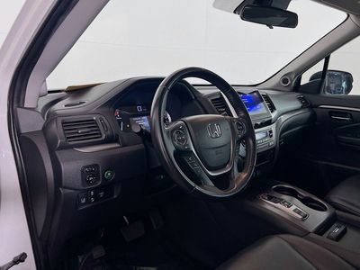 2020 Honda Ridgeline - Photo 8