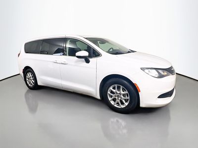 2023 Chrysler Voyager - Photo 21