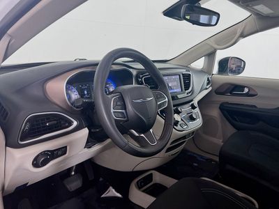 2023 Chrysler Voyager - Photo 7
