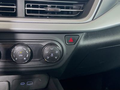2025 Chevrolet Trax - Photo 12