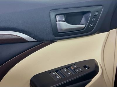 2015 Toyota Highlander - Photo 15