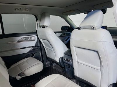 2025 Ford Explorer - Photo 7