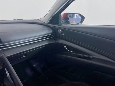 2023 Hyundai Elantra - Photo 19