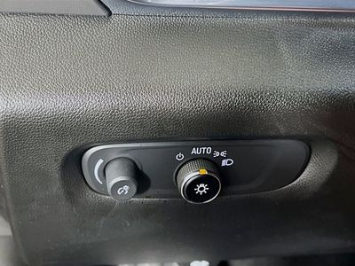 2023 Chevrolet Traverse - Photo 10