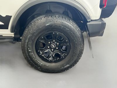 2022 Ford Bronco - Photo 23