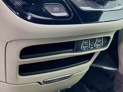 2023 Chrysler Voyager - Photo 14