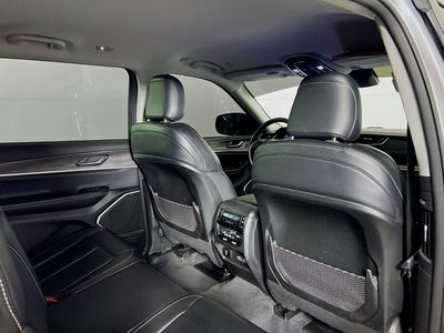 2022 Jeep Grand Cherokee L - Photo 7