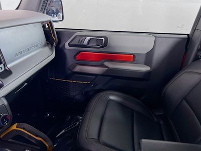 2022 Ford Bronco - Photo 19