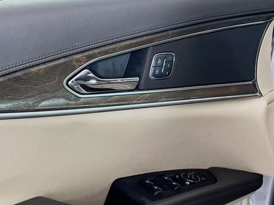2017 Lincoln MKX — photo 12 view