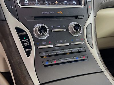 2017 Lincoln MKX — photo 11 view