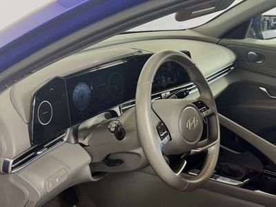 2025 Hyundai Elantra - Photo 10