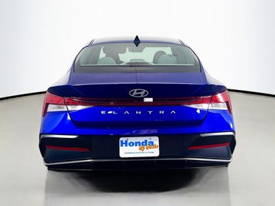 2025 Hyundai Elantra - Photo 14