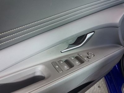 2025 Hyundai Elantra - Photo 6