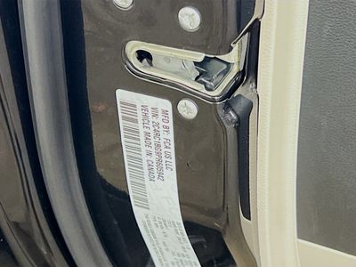 2023 Chrysler Pacifica - Photo 22
