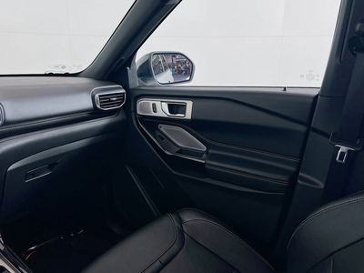 2022 Ford Explorer - Photo 22